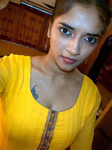 nude indian selfie|Indian girls nude pics